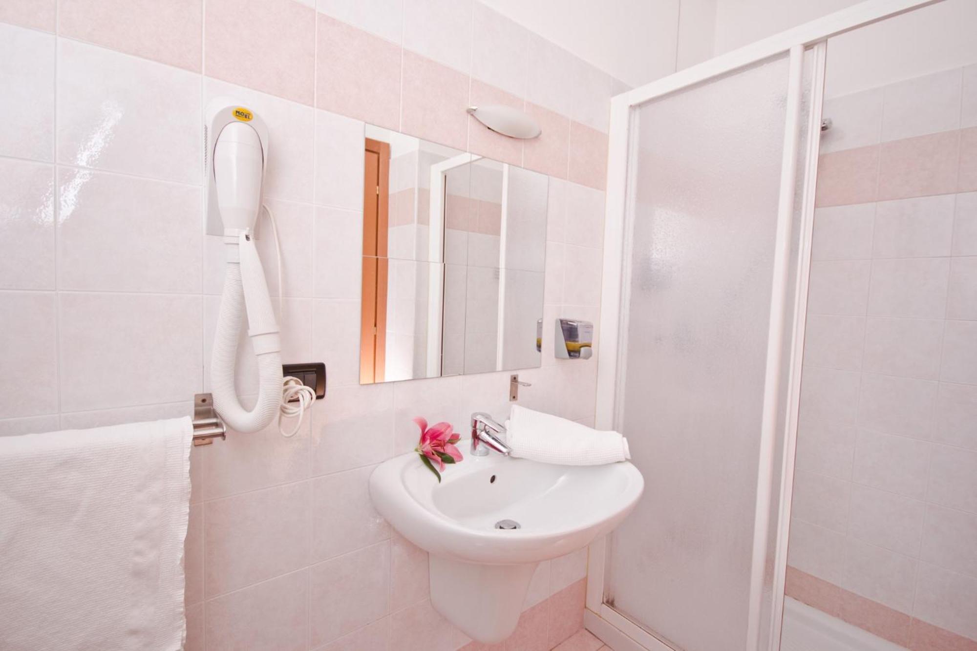 Hotel Martinelli Ronzo-Chienis Cameră foto